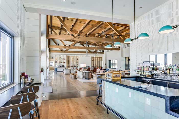 Roasted Oak bar and Lodge lobby
